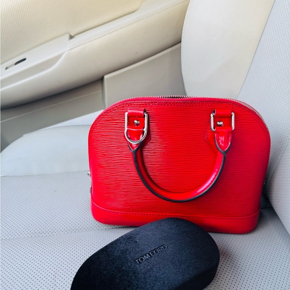 Louis Vuitton Alma Tote BB Red Epi Leather - Picture 8 of 8